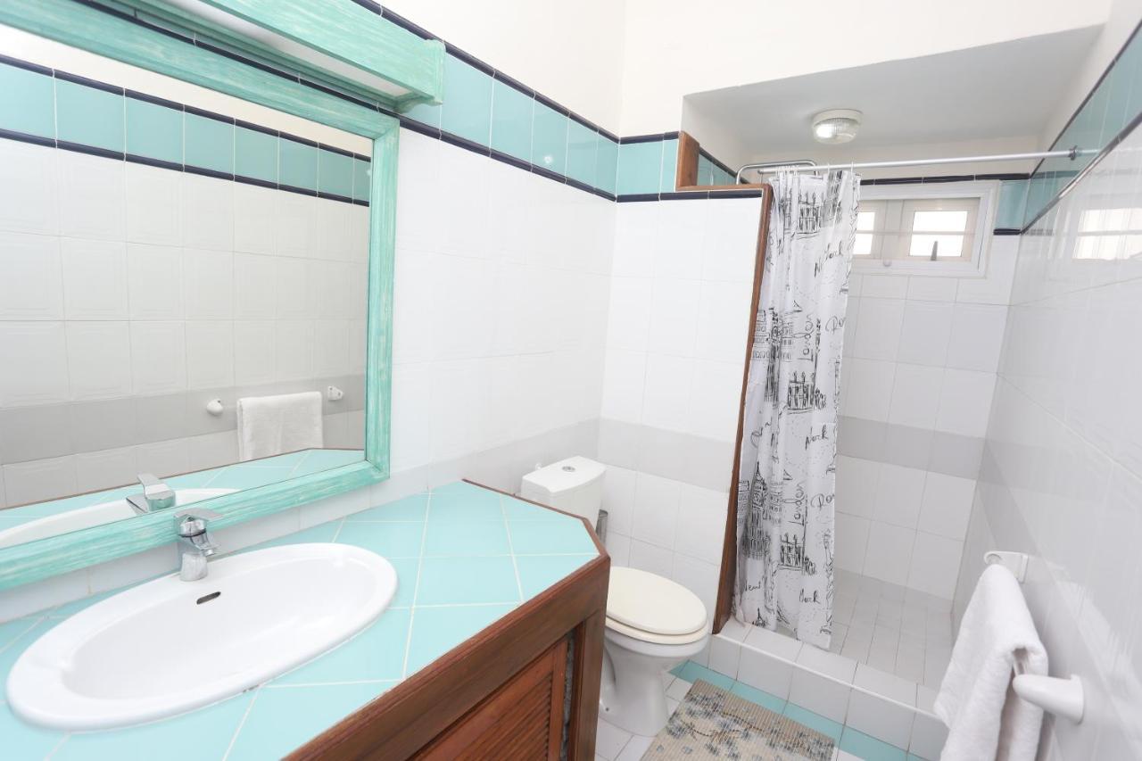 Fully Furnished Luxury Villa 3 Right On A Blue Ocean Belle Mare Exterior photo